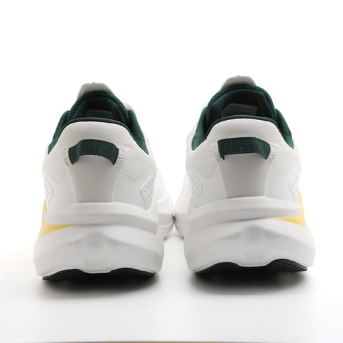 حذاء رياضي للمشي هاتريك ابيض