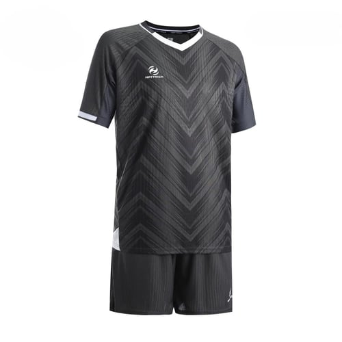 طقم كرة قدم رصاصي