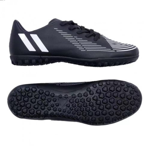 حذاء كورة قدم أسود من هاتريك