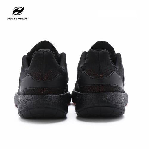 حذاء رياضي للمشي هاتريك