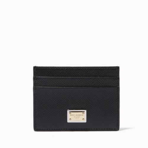 كارد هولدر دولشي اند قابانا