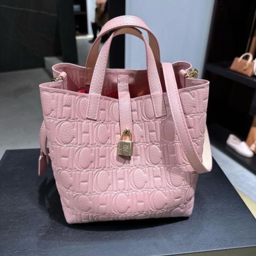 كارولينا هيريرا