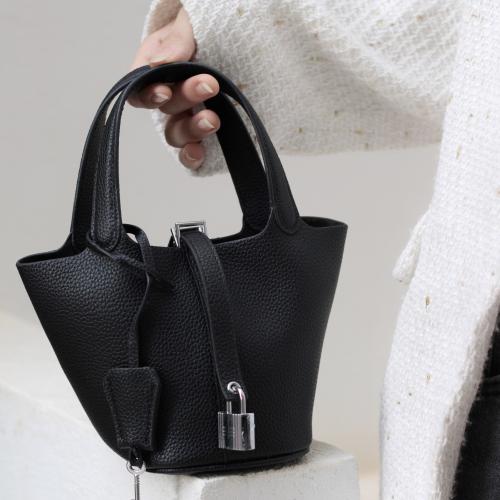 بيكوتان ميني اسود