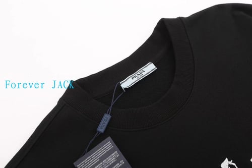 بلوفر برادا