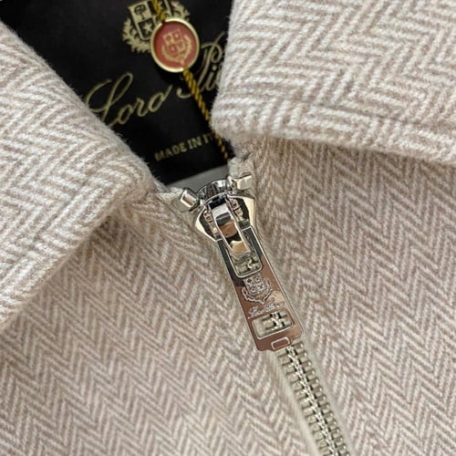 جاكيت لوربيانا