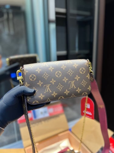 شنطه LV ثلاث قطع