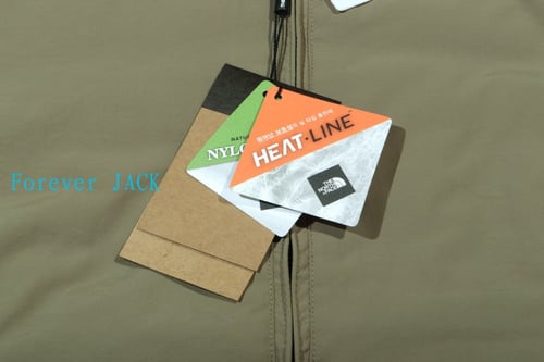 جاكيت نورث فيس