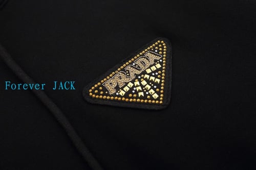 بلوفر برادا