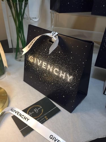 اكياس جفنشي الكحلية بلوقو فضي