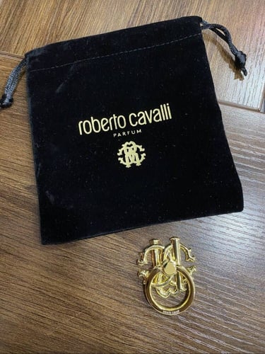 مسكة جوال روبرتوا كفالي