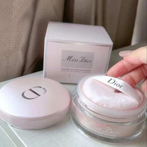 بودرة مس ديور بلومينج