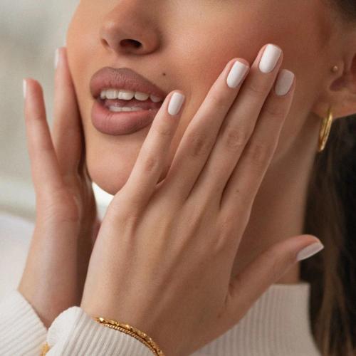 مناكير نوره بوعوض.. White