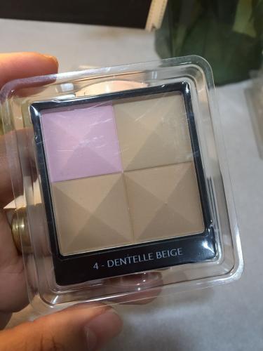 بودرة ناعمه للوجه من جفنشي 4-Dentelle Belge