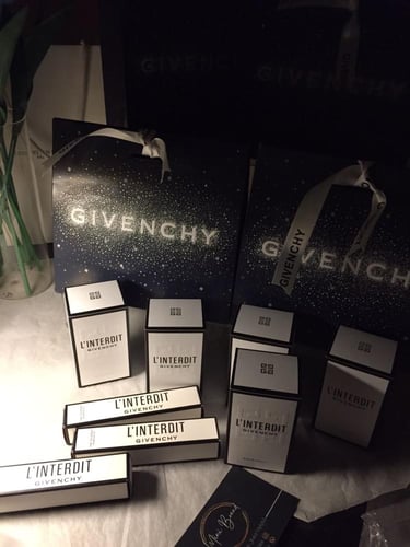 توزيعات عطر جفنشي لانترديت