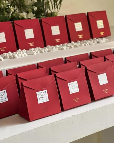 توزيعات كارتييه عطر PASHA الرجالي .