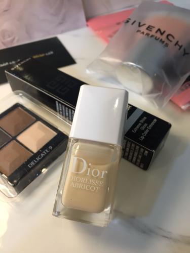 مناكير معزز ومنعم للاظافر Diorlisse Abricot