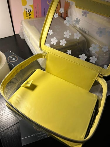 حقيبة مارك جاكوبس للمكياج أو العناية