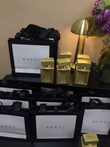 لوشن قوتشي مع كيس ..قطعه فقط