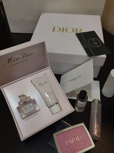 بوكس العيد من ديور