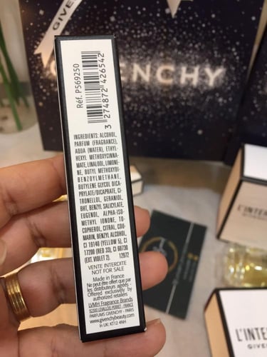 توزيعات عطر جفنشي لانترديت.. بخاخ