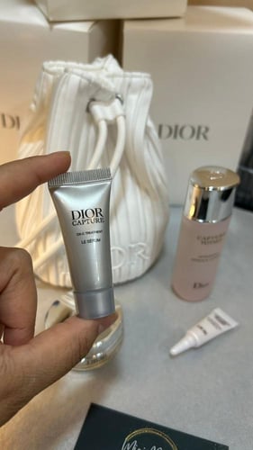 مجموعة كابتشر توتال للعناية بالبشرة