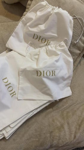 دست باق Dior للشنط