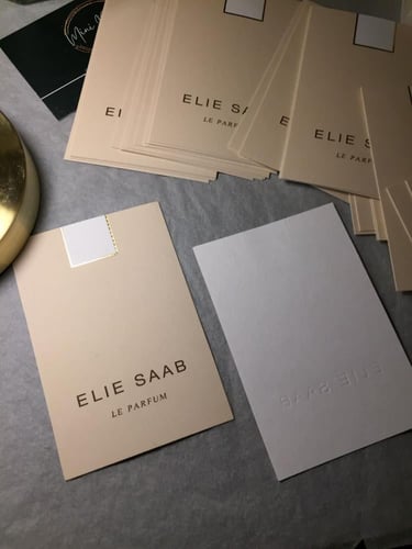 كارد قفت ايلي صعب .. شكل رقم 1