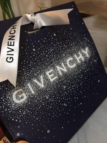 اكياس جفنشي الكحلية بلوقو فضي