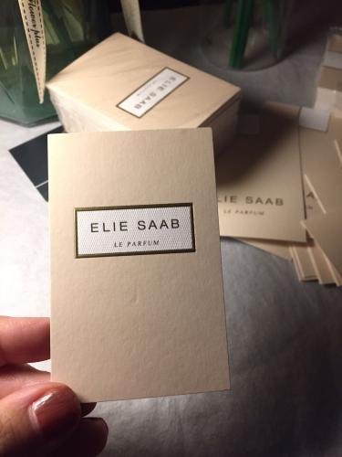 كارد قفت إيلي صعب.. رقم 2