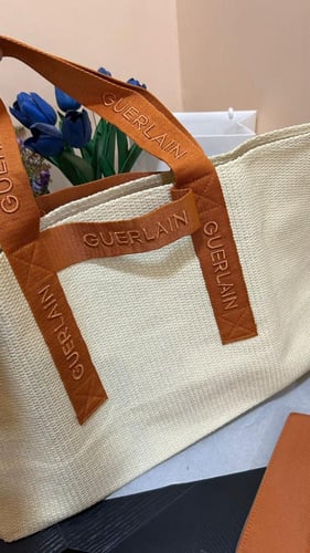 مجموعه توت باق و باوتش جيرلان