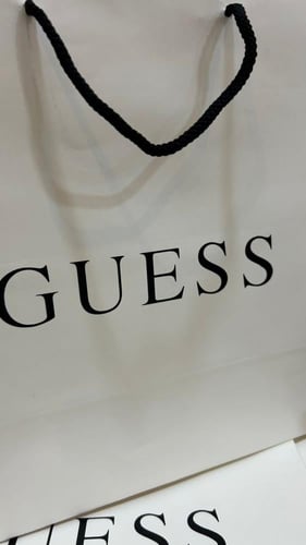 كيس GUESS