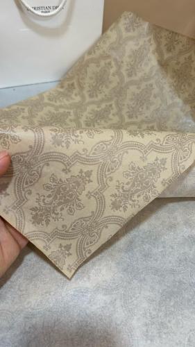 ورق تغليف قوتشي كبيرر