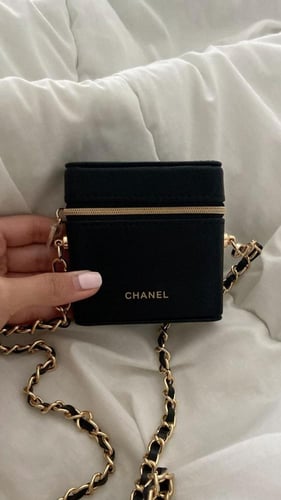 حقيبه شانيل قفت ليمتد اديشن