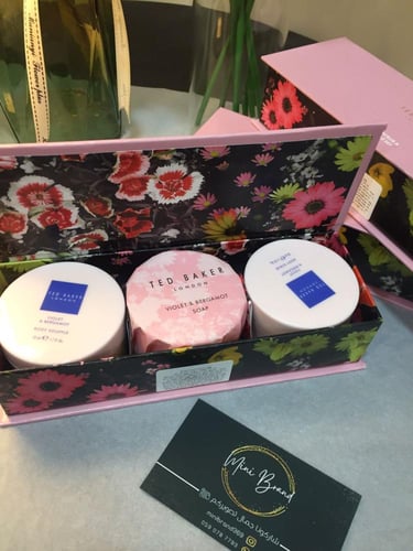 بوكس تيد بيكر