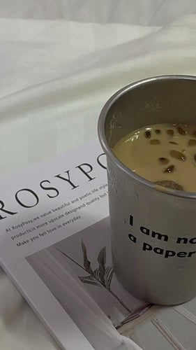 كوب من الاستنلس ستيل