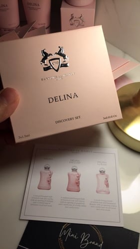 بوكس فخم من عطر ديلينا دي مارلي