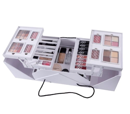 بوكس مكياج ريل بيوتي بديل ديور الكبير - الابيض