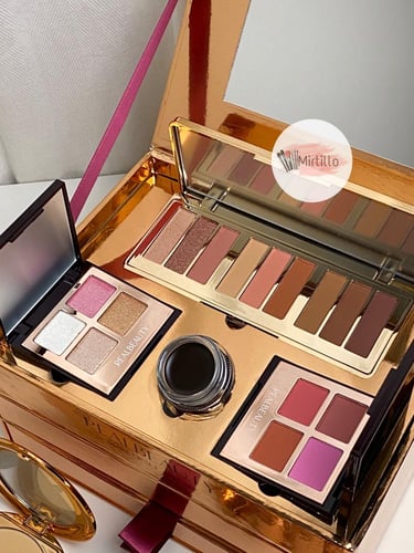 بوكس مكياج بديل شارلوت ثلاث ادوار - الصغير