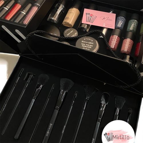 بوكس مكياج بديل ماك - البوكس الكبير