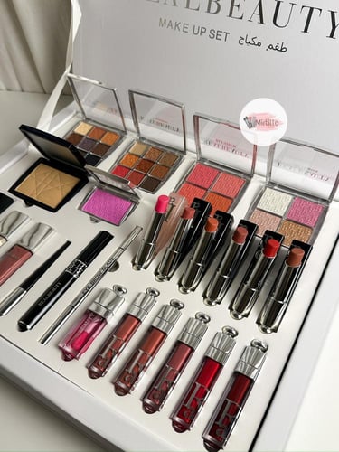 بوكس مكياج بديل ديور - الابيض