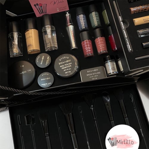 بوكس مكياج بديل ماك - البوكس الكبير