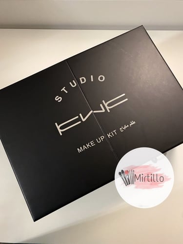 بوكس مكياج بديل ماك - البوكس الكبير