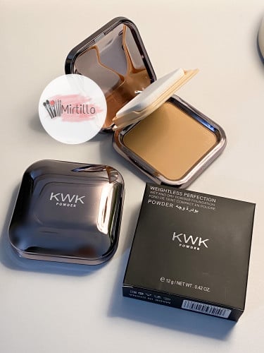 بودره مضغوطه مع اسفنجه بديل كيكو- لون اسود