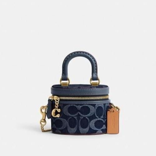 حقيبه من COACH