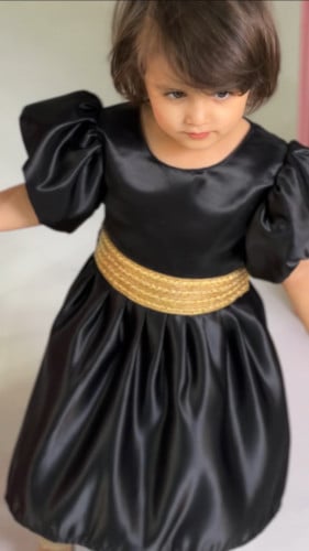 فستان كلوش اسود