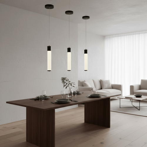 مصابيح متدلية من الزجاج الشفاف بلون اسود