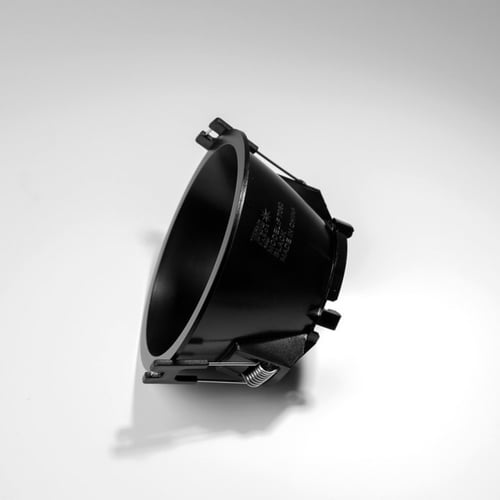 قاعدة سبوت لايت اسود غاطس