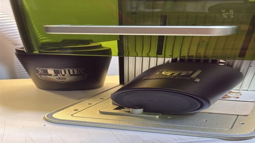 مق بشعار او اسم مخصص