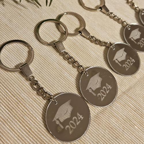 ميدالية التخرج لون فضي ١٢ حبة