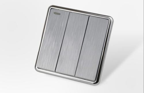 مفتاح بيانو ثلاثي فضي - الشروق